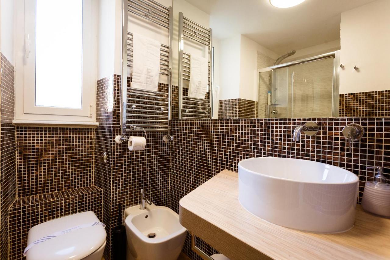 Apartment Design 5 Terre La Spezia Bagian luar foto
