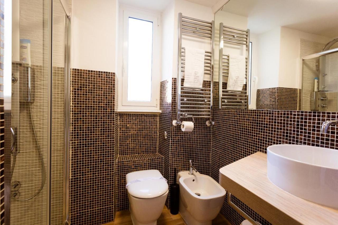 Apartment Design 5 Terre La Spezia Bagian luar foto