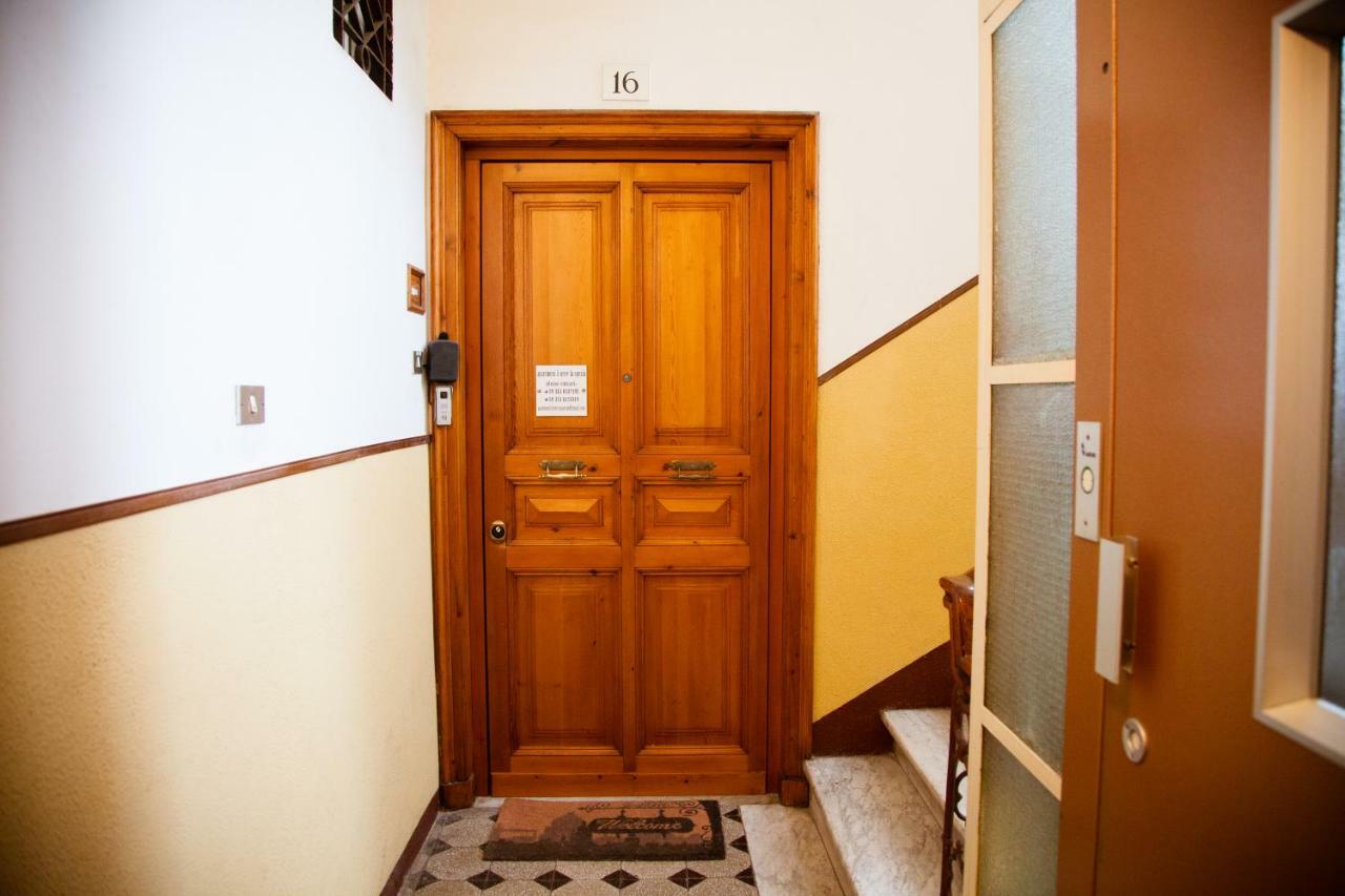 Apartment Design 5 Terre La Spezia Bagian luar foto